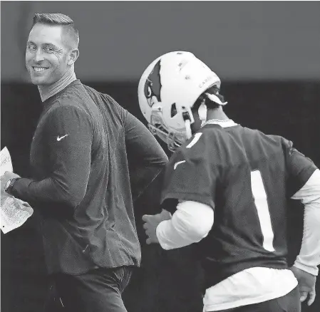  ?? MATT YORK/ AP ?? Cardinals head coach Kliff Kingsbury, left and shown in 2019, may be able to hold a practice with Kyler Murray and other players in the coming weeks.