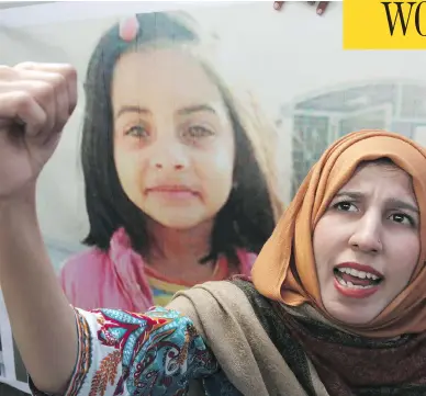  ?? K.M. CHAUDARY / THE ASSOCIATED PRESS ?? A Pakistani student condemns the rape and killing of eight-year-old Zainab Ansari last week, at a rally Thursday in Lahore. Two people were killed and three others were wounded after angry protesters attacked a police station.
