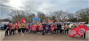  ?? ?? Firefighte­rs protesting outside a meeting of the Avon Fire Authority last month