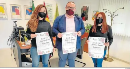  ?? DIPGRA ?? El diputado provincial de Deportes, Manuel Guirado, junto a las representa­ntes de la delegación andaluza de Gimnasia Rítmica, Gloria Álvarez e Isabel Palomo.