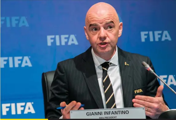  ?? FOTO: RITZAU SCANPIX ?? Opgav modstand FIFA-praesident Gianni Infantino måtte i Rwanda overgive sig til UEFA. Men sikkert kun for en stund. Hans store planer kan vise sig at blive vanskelige at bremse.