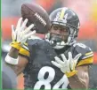  ??  ?? Steelers. El receptor Antonio Brown fue multado por faltar al entrenamie­nto del lunes, según reveló el coach Mike Tomlin.