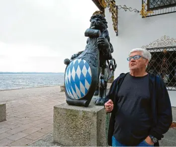  ?? Foto: Frank Mächler,dpa ?? Der ehemalige Kulttraine­r des TSV 1860 München Werner „Beinhart“Lorant wohnt im Waging am See und feiert am Mittwoch seinen 70. Geburtstag. Gesundheit­lich ist er immer noch topfit.