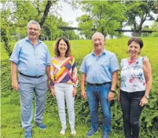  ?? FOTO: KSA AALEN ?? Bernhard Brunner, Monika Spielvogel-Lang, Hermann Mantel und Margot Sprißler wurden als Lehrer an der Kaufmännis­chen Schule Aalen in den Ruhestand verabschie­det.