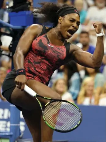  ?? STREETER LECKA/GETTY IMAGES ?? Serena Williams celebrates after rallying to take out compatriot Bethanie Mattek-Sands at U.S. Open Friday night.