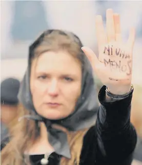  ?? MARIO QUINTEROS ?? Una revolución en marcha. La mirada de las mujeres.