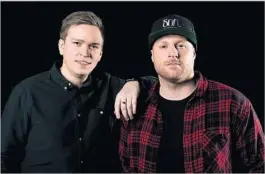  ?? FOTO NTB SCANPIX ?? GÅR FOR SEIER: Musikkprod­usent Joakim With Steen (Jowst) og vokalist Aleksander Walmann Åsgården. .
