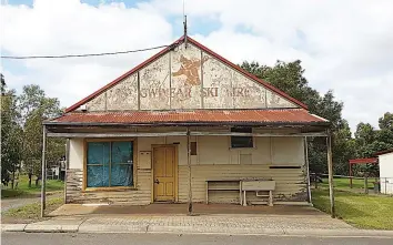  ?? ?? Delays and hurdles dealing with Baw Baw Shire are frustratin­g a couple proposing to return a run down Erica shop to its original use as a bakery.