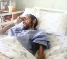  ??  ?? GREYTON resident Jimmy Hendricks in Caledon Hospital. He was assaulted in December last year while being held in the Greyton police station holding cells.