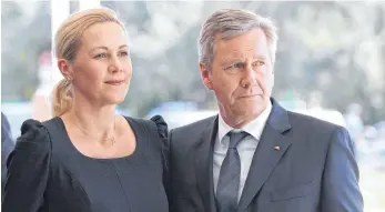  ?? FOTO: DPA ?? Bettina und Christian Wulff trennten sich 2013 erstmals, zwei Jahre später kamen sie wieder zusammen.