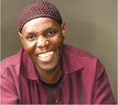  ??  ?? Oliver Mtukudzi