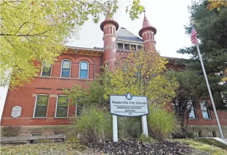  ?? BARBARA J. PERENIC/COLUMBUS DISPATCH ?? Emerson Elementary in Westervill­e was built in 1896.