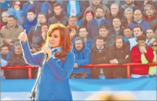  ?? CEDOC PERFIL ?? ELLA. CFK apareció sin demasiado maquillaje y sin gritos. Actúa con humildad.