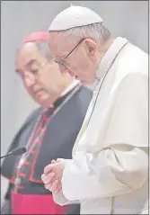  ??  ?? Crisis en la Iglesia chilena. Todos los obispos presentaro­n su renuncia al Papa. (AFP)