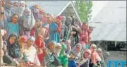  ?? WASEEM ANDRABI/HT ?? Kashmiri villagers grieve as they watch the funeral procession of Tamsheel Ahmad Khan, a Class 11 student, who was killed allegedly in clashes at Vehil village in Shopian district Tuesday.