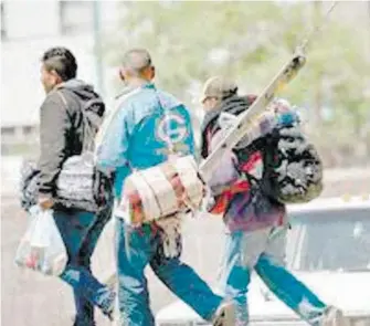  ?? ARCHIVO EL HERALDO DE CHIHUAHUA ?? Al cotidiano viacrucis de esta gente se suma el sanitario