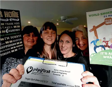  ??  ?? Sonia Hepi-Treanor, left, Sarah McKenzie and Barbara Greene have helped Stacey Russell, second from right, on the Pepifirst programme, a smoke cessation programme for pregnant women.