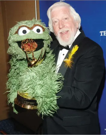  ?? BRaD BARKET/GETTY IMAGES ?? Caroll Spinney, who has retired from inhabiting both Oscar the Grouch and Big Bird, found inspiratio­n for the voice of the grumpy green Muppet by taking to the streets of New York City.