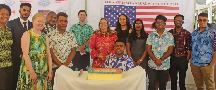  ?? ?? Minister of Youth and Sports Jese Saukuru(third from left backrow) and U.S Ambassador to Fiji Marie Damour (fifth from left backrow) with members of the United States Embassy Youth Council.