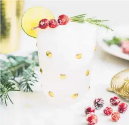  ?? ELIZABETH VAN LIERDE/TNS ?? White cranberry margaritas will melt away holiday stress.