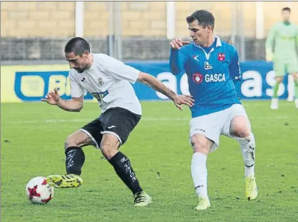  ?? FOTO: LUIS MARI UNCITI ?? Azkoiti fue de la partida en el encuentro que disputó el Real Unión en Getxo