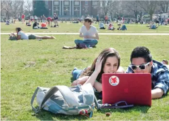  ??  ?? The University of Illinois at Chicago (left) and the flagship University of Illinois Urbana-Champaign saw enrollment rise by more than 10 percent between 2010 and 2017, with record enrollment­s again this year.