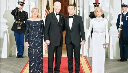  ?? Foto Ap ?? Joe Biden y su esposa, Jill, recibieron en la Casa Blanca a su homólogo francés, Emmanuel Macron, y a su cónyuge, Brigitte, en visita de Estado.