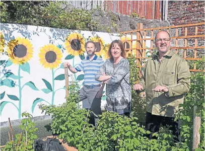  ??  ?? Community spirit and enthusiast­ic volunteers transforme­d Bonnymuir into a green haven in the city.
