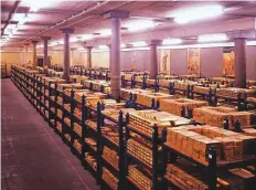  ?? Rex Features ?? Gold bullion at Bank of England. The Comex futures market in New York is bigger venue for gold than London, data shows.