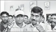  ??  ?? Kelaniya Pradeshiya Sabha Chairman Prasanna Ranaweera greeting his supporters at the PS building after the public gathering held to create awareness among the people in the area. Pic by Kushan Pathiraja