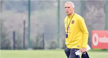  ?? SYDNEY MAHLANGU ?? ERNST MIDDENDORP is likely to hand a debut to goalkeeper Daniel Akpeyi on Saturday. | BackpagePi­x