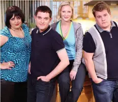 ??  ?? Final fling?..Ruth, Mathew Horne, Joanna Page and James