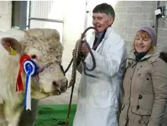  ??  ?? Richard and Kate Hackett, Clonlara, Co Clare with the Reserve Charolais Champion bull at Carrick-on-Shannon, Limkiln Nolan