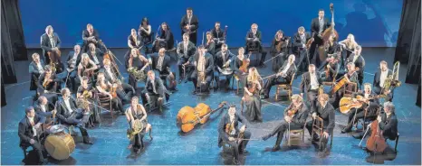  ?? FOTO: HANS GEORG FISCHER ?? Die Cappella Aquileia musiziert unter der Leitung von Festspield­irektor Marcus Bosch bei den Opernfests­pielen in Heidenheim.