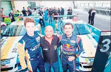  ??  ?? Jeffrey Schmidt and Zaid Ashkanani with Al Nabooda Racing team manager VijayRao.