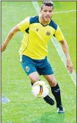  ?? (AFP) ?? Villarreal’s Mexican forward Jonathan dos Santos controls the ball during a training session at El Madrigal Stadium in Vila-real on April 27 on the eve of the UEFA Europa League semifinal first leg football match Villarreal CF vs Liverpool FC.