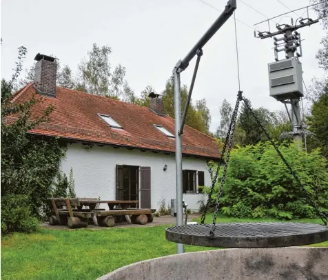  ?? Archivfoto: Andreas Lode ?? Am Jugendzelt­platz Rücklenmüh­le des Kreisjugen­drings muss saniert werden. Der Landkreis will nun das Areal gleich ganzjährig nutzbar machen. Das kostet. Noch ist der Landkreis auf der Suche nach Fördermögl­ichkeiten. Von der Stadt Augsburg gibt es noch keine Antwort.