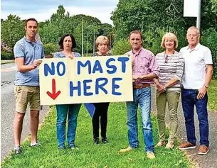  ?? ?? ●●Members of the Dorchester Way Mast Opposition Committee at the proposed site