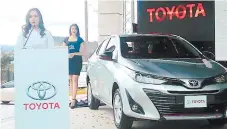 ??  ?? Pamela Coello al momento de dar a conocer el Toyota Yaris.