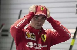  ??  ?? Le Monégasque Charles Leclerc s’offre une troisième pole position consécutiv­e.