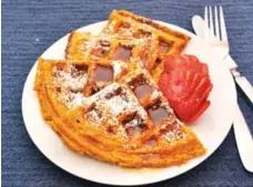  ?? KARON LIU PHOTOS/TORONTO STAR ?? AFTER Waffles spiced with pumpkin and walnuts, however, pack enough protein and fibre to keep you going until lunch.