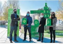  ?? DIPGRA ?? Un total de 64 miniglús fueron instalados en el Parque de la Constituci­ón de Baza.