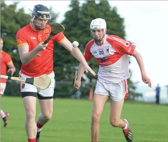  ??  ?? Jerry Hayes (Mallow) eyes up the sliothar during the Co Op Superstore­s SAHC game at Kilbrin.
Photo by John Tarrant