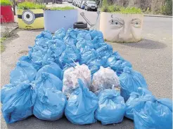  ??  ?? Rubbish collected in Sittingbou­rne as part of a clear-up