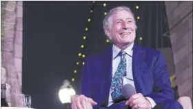  ?? BENJAMIN HAGER/LAS VEGAS REVIEW-JOURNAL ?? Legendary crooner Tony Bennett serenaded Mayor Carolyn Goodman with the song “Because of You” on Friday.