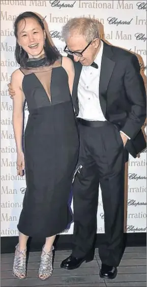  ??  ?? Soon-Yi junto a su marido Woody Allen en el festival de Cannes