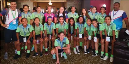  ?? ICODER ?? El equipo de fútbol femenino del Liceo de Colorado de Abangares ganó medalla de plata, tras perder la final en penales 7-6. La goleadora del torneo fue Kiany García (número 10), con 13 tantos.