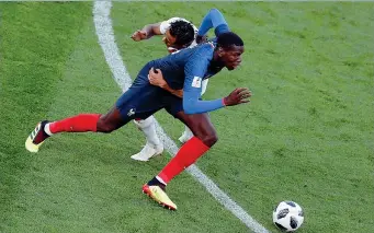  ??  ?? Il calciatore francese Paul Pogba in azione contro il Perù alla Ekaterinbu­rg Arena il 21 giugno scorso (la Francia vinse 1-0)