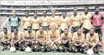  ?? ?? Back in the day ... William ‘Cool Cat’ Shongwe (R back row) with his Kaizer Chiefs teammates in this undated picture.
