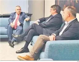  ?? EP ?? Reunión en Bruselas de Santos Cerdán (PSOE) y Carles Puigdemont.